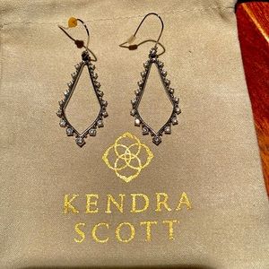 Kendra Scott Bea crystal drop earrings